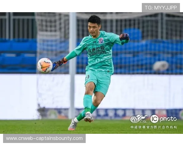 “申花门将曾诚康复进展，力争新赛季复出”